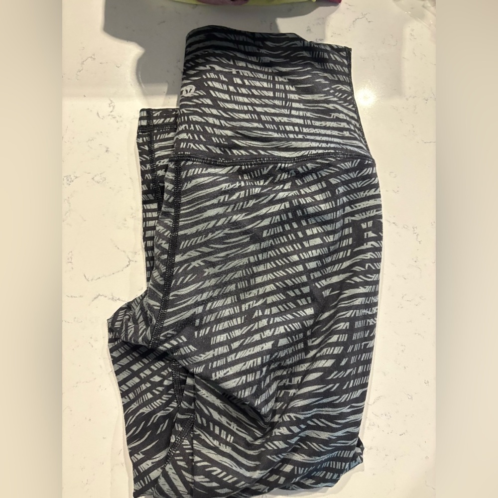 Lululemon 3/4 leggings